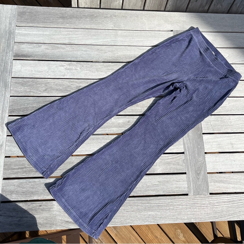 Aerie Ribbed Groove On Velour Flare Leggings